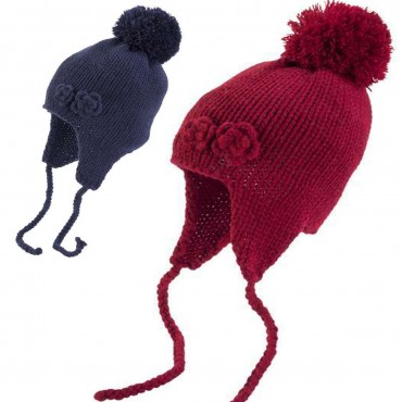 GORRO DE PUNTO CON POMPOM...