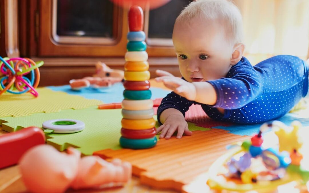 Los juguetes que todo bebé necesita antes de su primer año