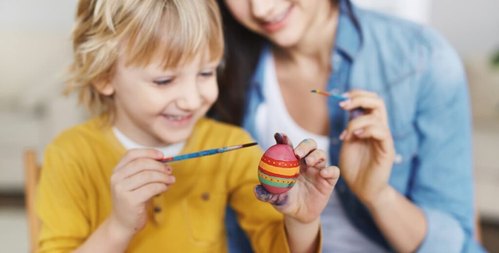 Manualidades de Pascua con niños.
