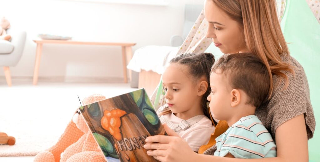 Rincón de lectura con niños.